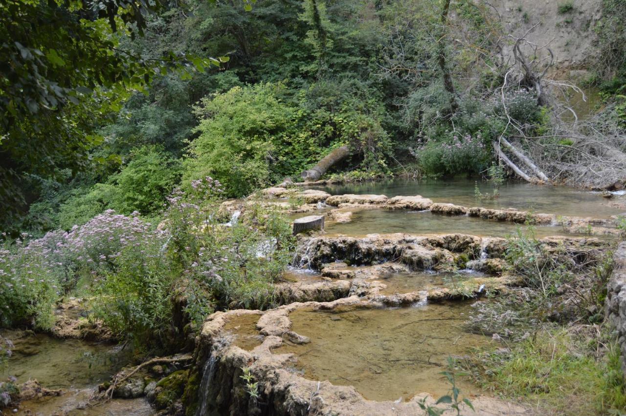 El Salto Del Agua Autentico El Molino De La Cascada Orbaneja Orbaneja del Castillo Exteriér fotografie